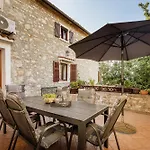 Mirna Stress Free Apartament *